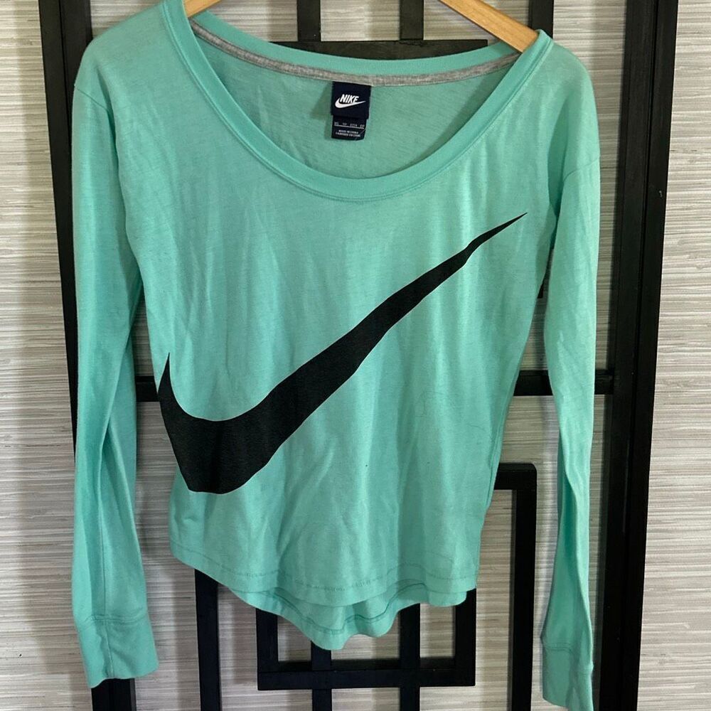 Nike swoosh logo turquoise long sleeve t shirt top wide neck size xs blue green